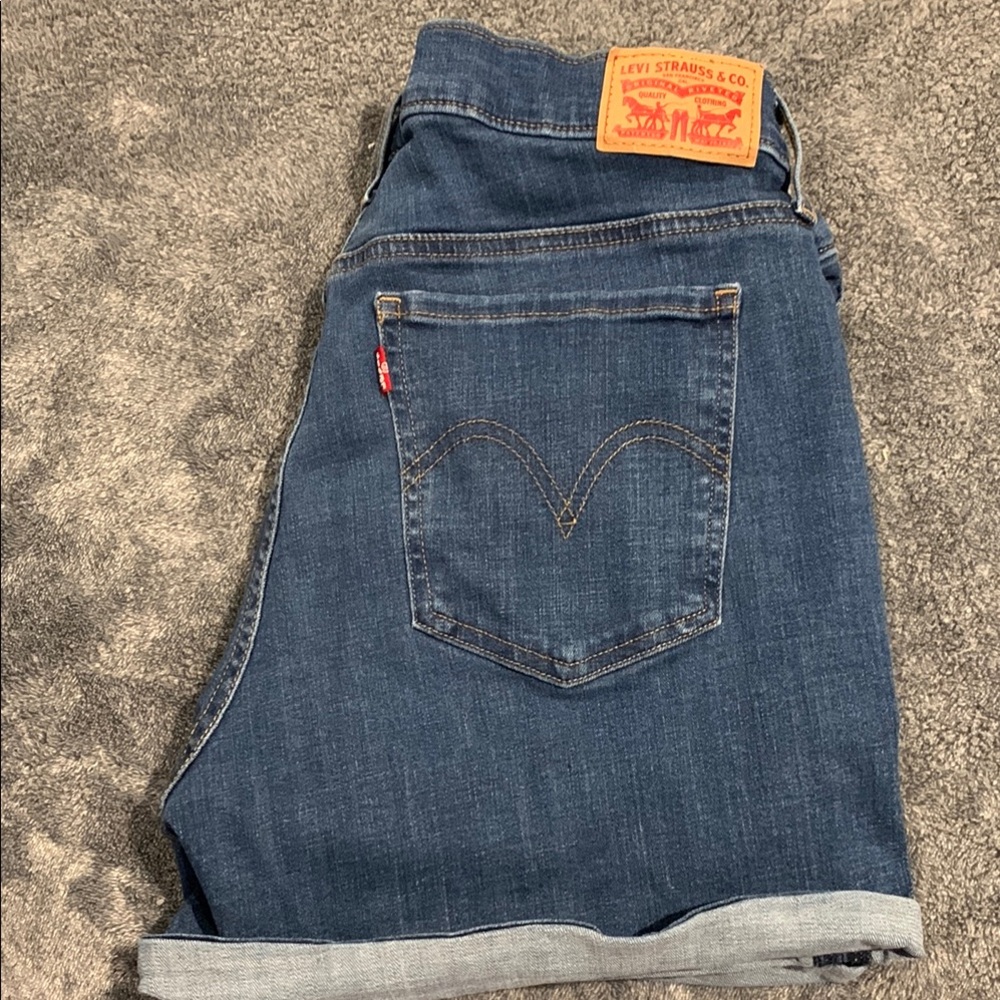 Levi's Dark Blue Distressed Denim Jean Shorts. Mid Length 32
